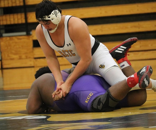 Jackets win home dual vs Ellsworth 42-16